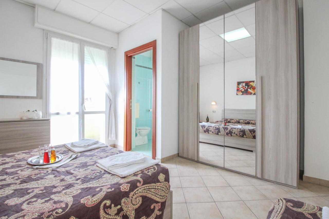 Residence Eurogarden Rimini Luaran gambar
