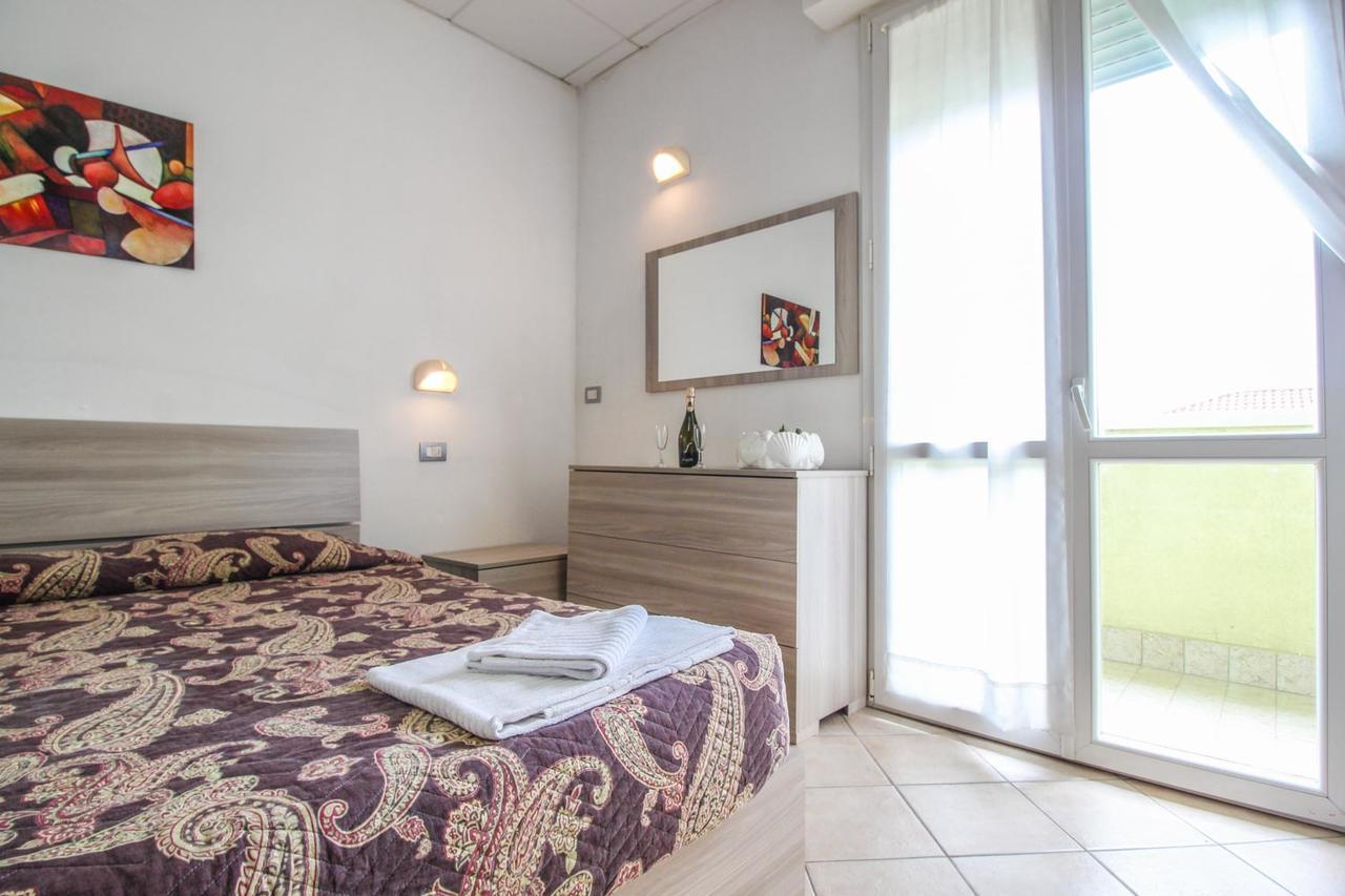 Residence Eurogarden Rimini Luaran gambar