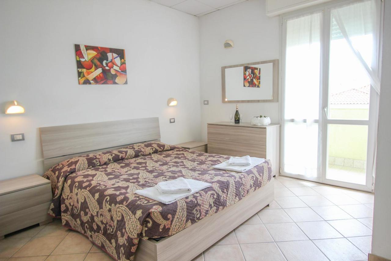 Residence Eurogarden Rimini Luaran gambar